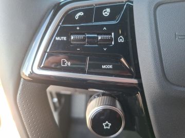 KGM Actyon LUX 1.5 AT NaviWildleder360 KameraLED