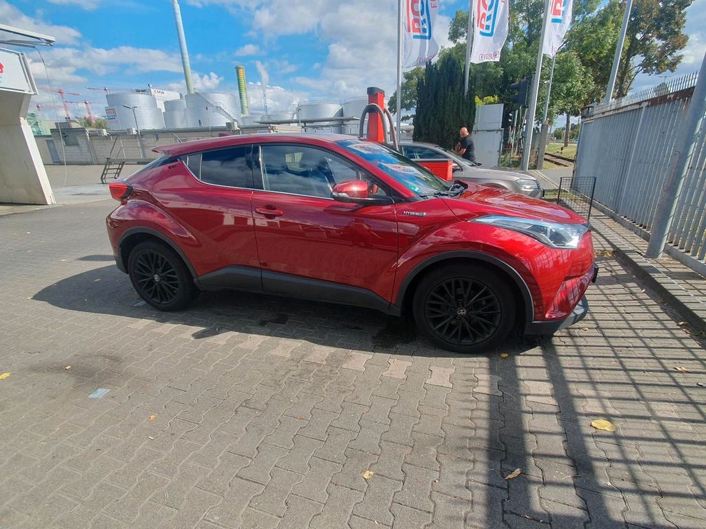 Image of Toyota C-HR