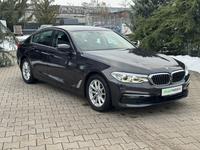 BMW 520d Autom. *DISPLAY KEY*HEAD UP*SURROUND VIEW*
