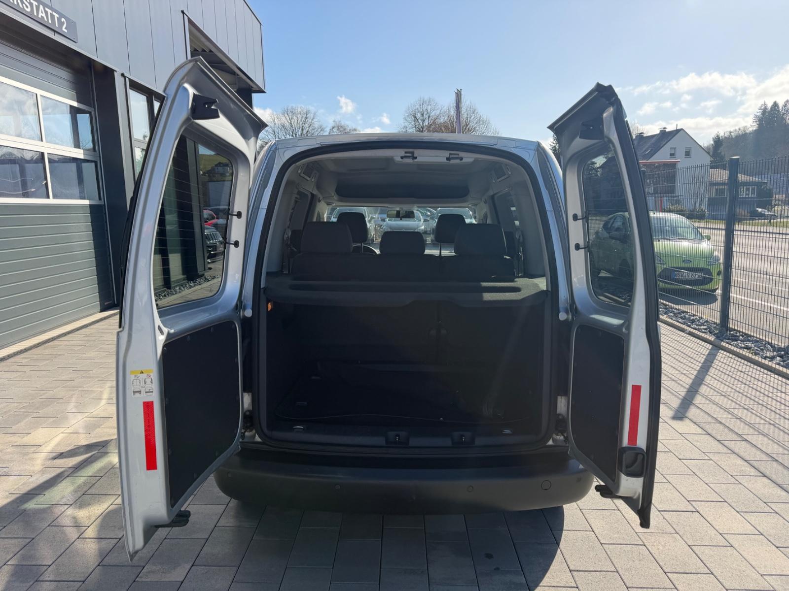 Volkswagen Caddy BMT*NAVI*SHZG*KLIMAAUT.*PDC*TOP