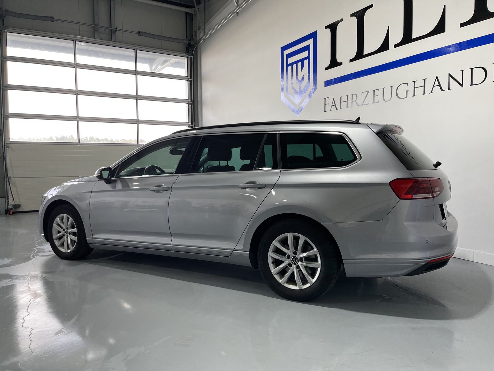 Fahrzeugabbildung Volkswagen Passat Variant 1.5 TSI*Business*Cam*LED*ACC*Spur