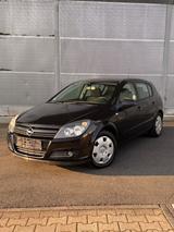 Opel Astra 1.4 Twinport TOP Zustand - Opel Astra: Schwarz, Twin Top