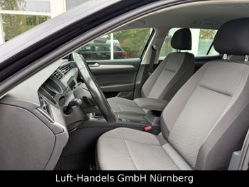Volkswagen Passat Variant - 11