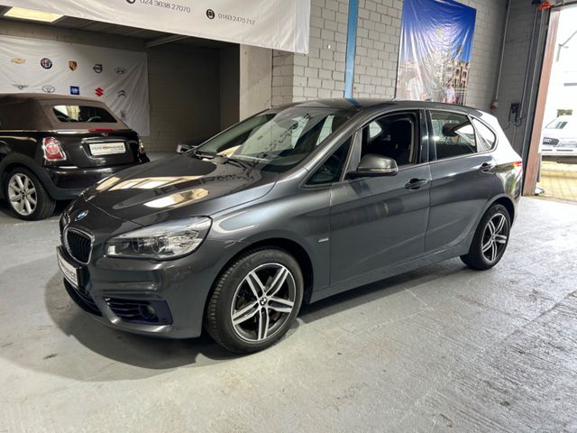 BMW Active Tourer 220 i Automatik Navi LED