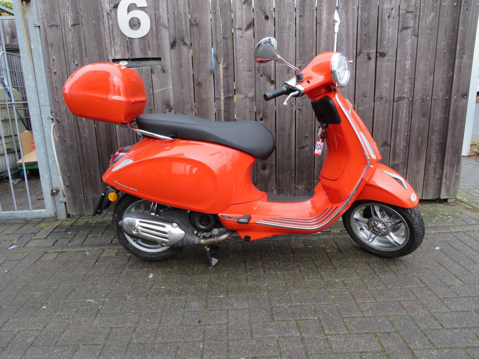 Vespa Primavera 50, Top-Case, 15km