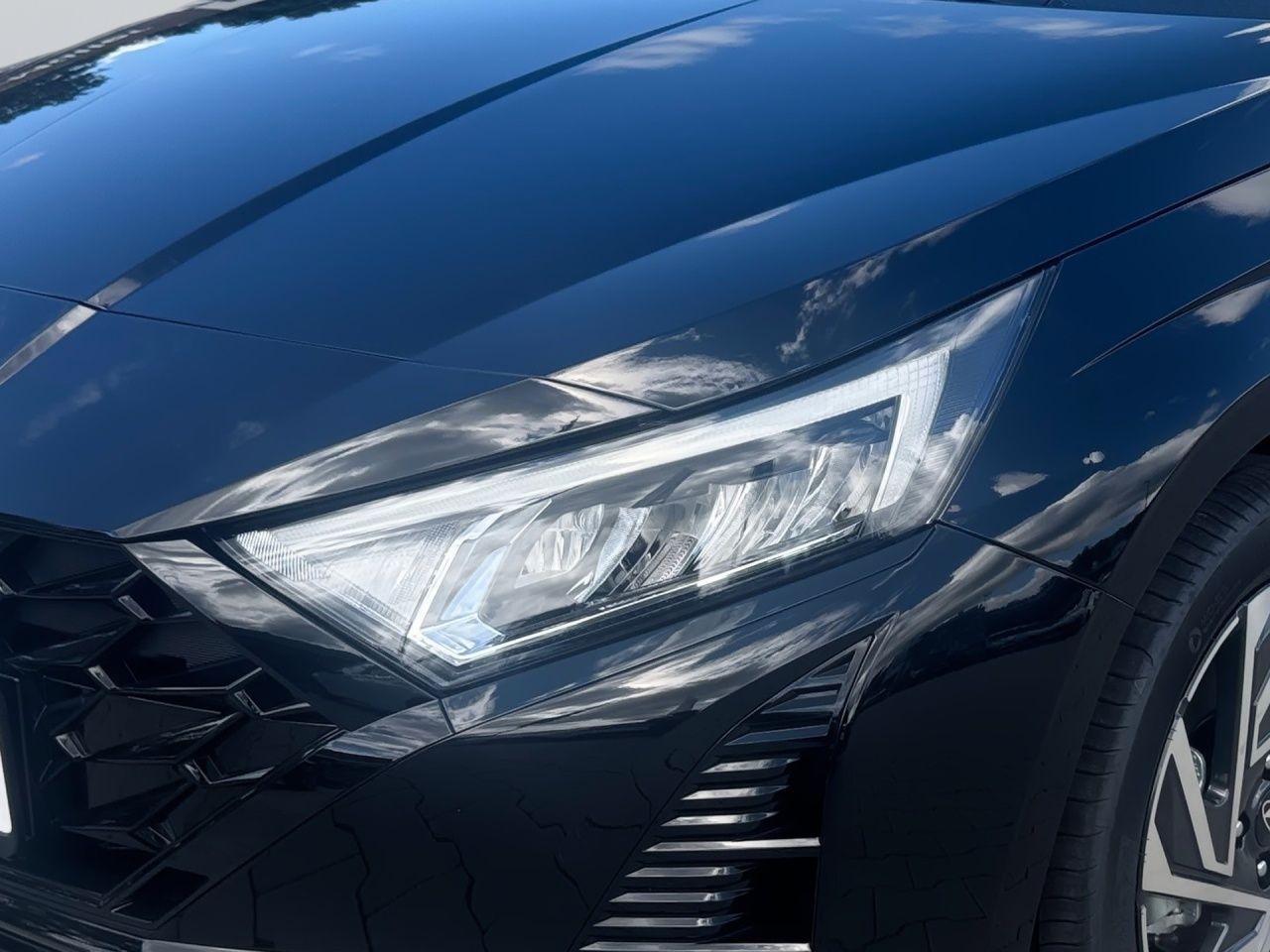 Fahrzeugabbildung Hyundai i20 TREND *BOSE*SOUNDPAKET* Fernlichtass. Kam.