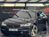 BMW 750i M-Packet/ Soft Close/ HUD/Pano/Massage/Kam. - BMW 7er Reihe mit Panoramadach