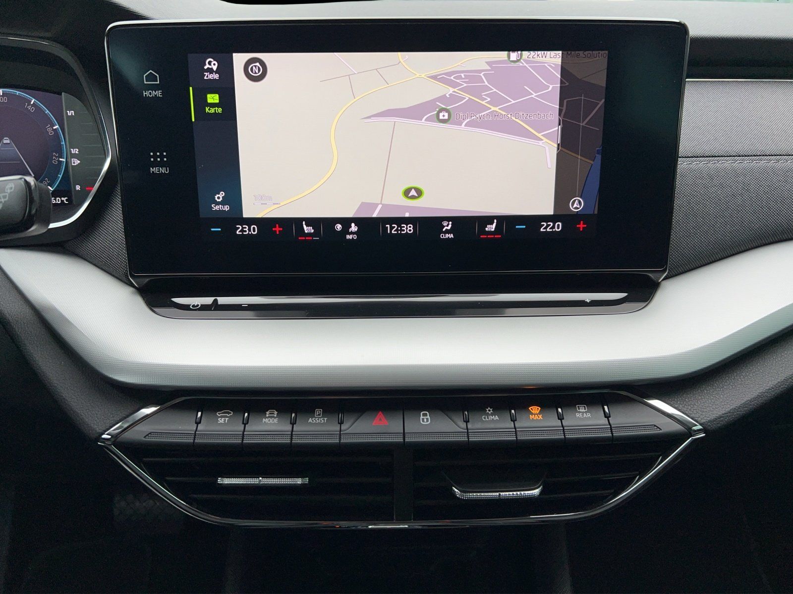 Fahrzeugabbildung SKODA Octavia Combi 1.4 TSI DSG iV Style/KAMERA/ACC/