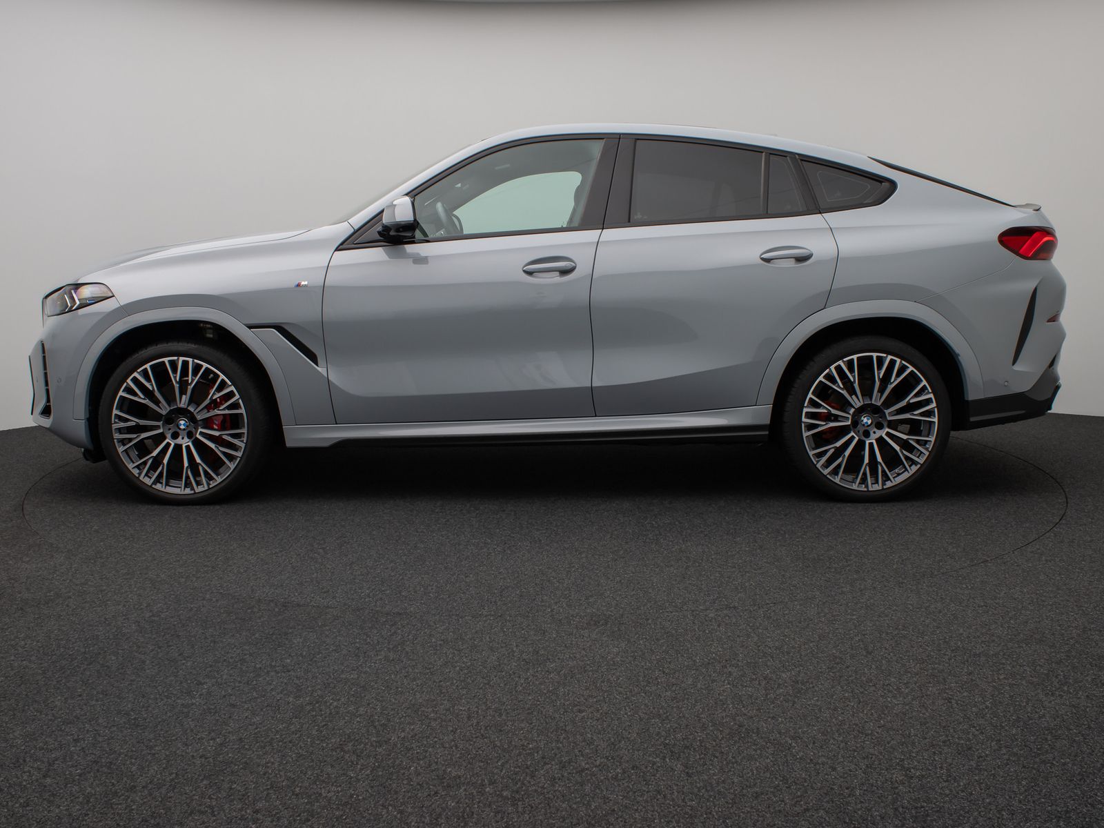 Fahrzeugabbildung BMW X6 xD30d M Sport Pro Panorama 360°HUD H/K 22Zoll