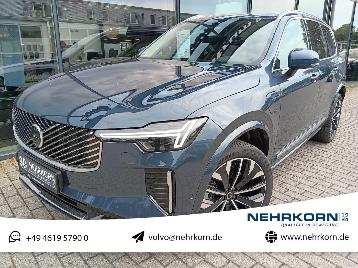 Fahrzeugabbildung Volvo XC90 T8 AWD Plug-in Hybrid Plus Bright