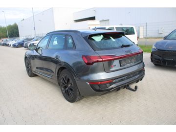 Audi Q8 e-tron - 6