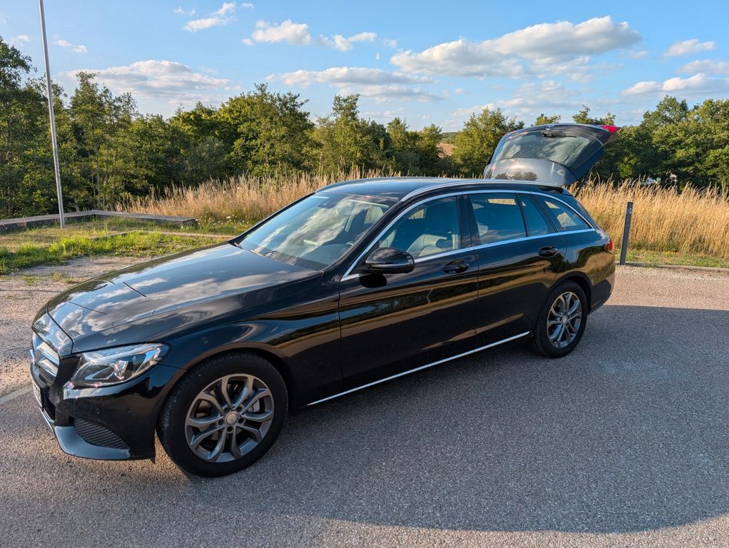 Image of Mercedes-Benz C 200