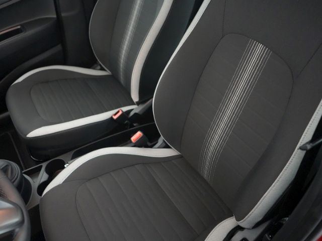 i10 FACELIFT TREND+NAVI+RÜCKFAHRKAMERA+SITZ-/LEN