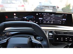 Fahrzeugabbildung Peugeot 3008 Hybrid 145 GT*Panoramakamera*Massage*ACC*Ap