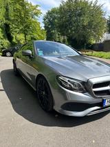 Mercedes-Benz E 200 Autom. 9G Tronic mit Burmester - Mercedes-Benz E-Klasse Gebrauchtwagen in Frankfurt