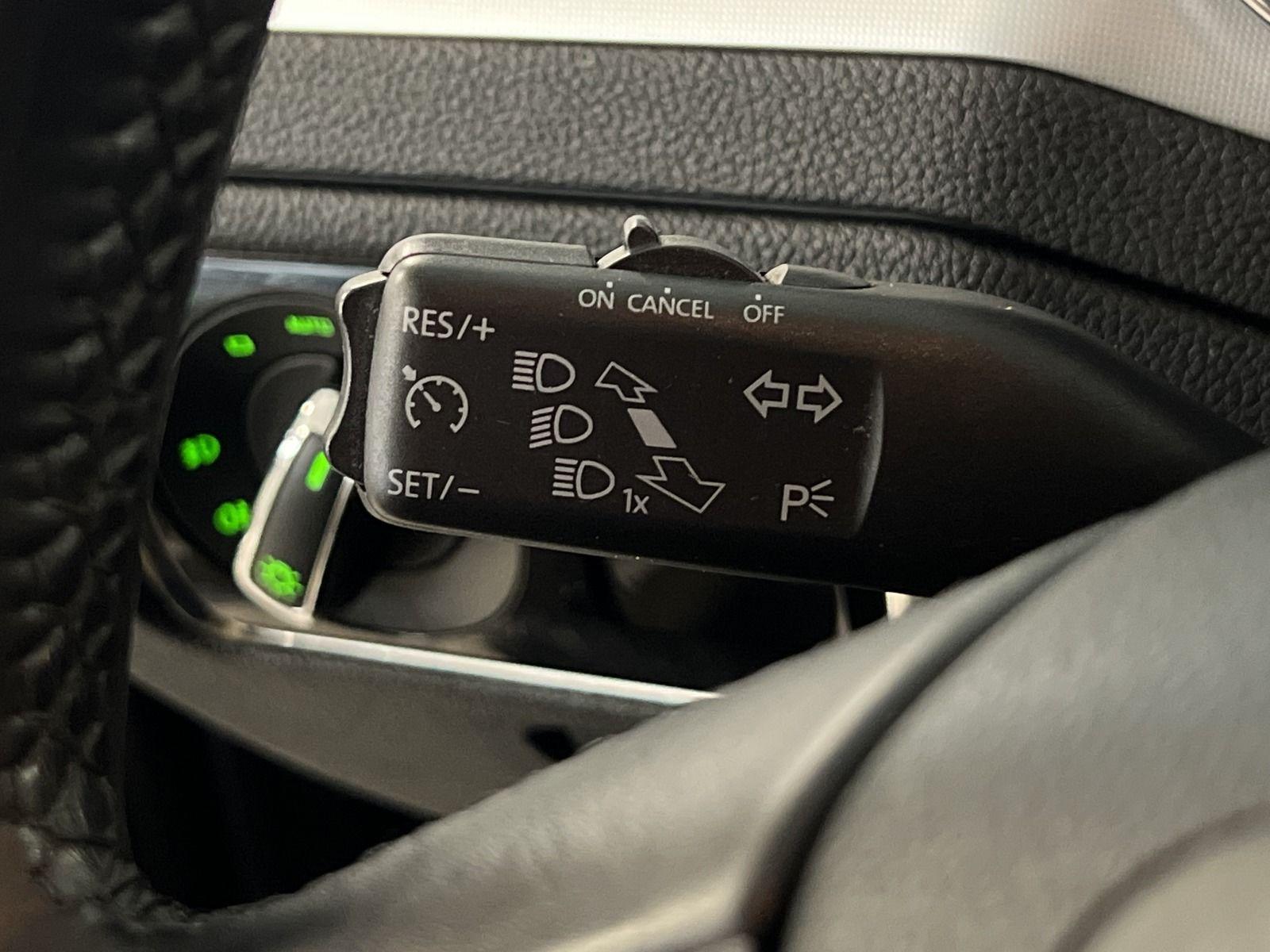Skoda Superb 2011 — photo 17