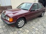 Mercedes-Benz 190D W201 Oldtimer - Mercedes-Benz 190 mit Diesel-Antrieb: Limousine, W201 190d