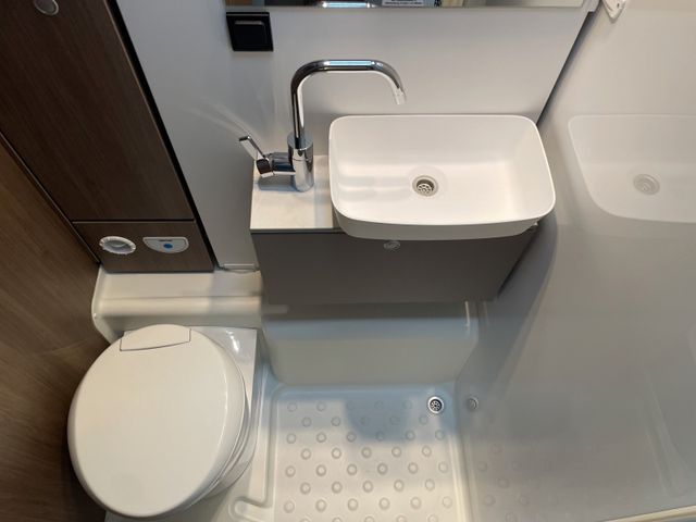 Carado I 338 PRO+  KLIMA NAVI