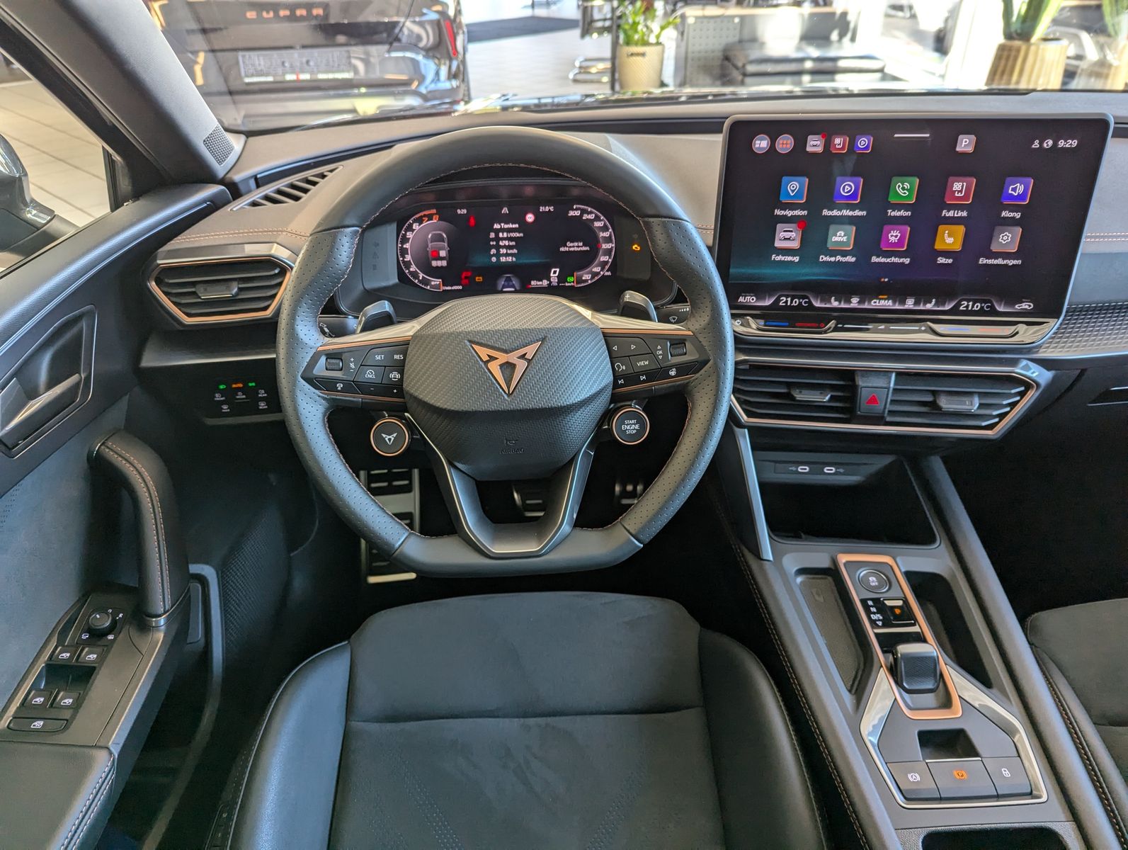 CUPRA Leon 1.5 eTSI Intelligent-Dynamic-Edge-Pake Cam - Image 18