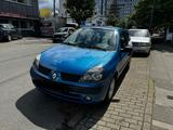 Renault Clio 1.2 16V - Renault Clio aus 2002: 1.2