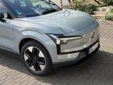 Volvo EX30 P5 electric Plus Winterpaket 99% Batterie - Volvo EX30 Gebrauchtwagen