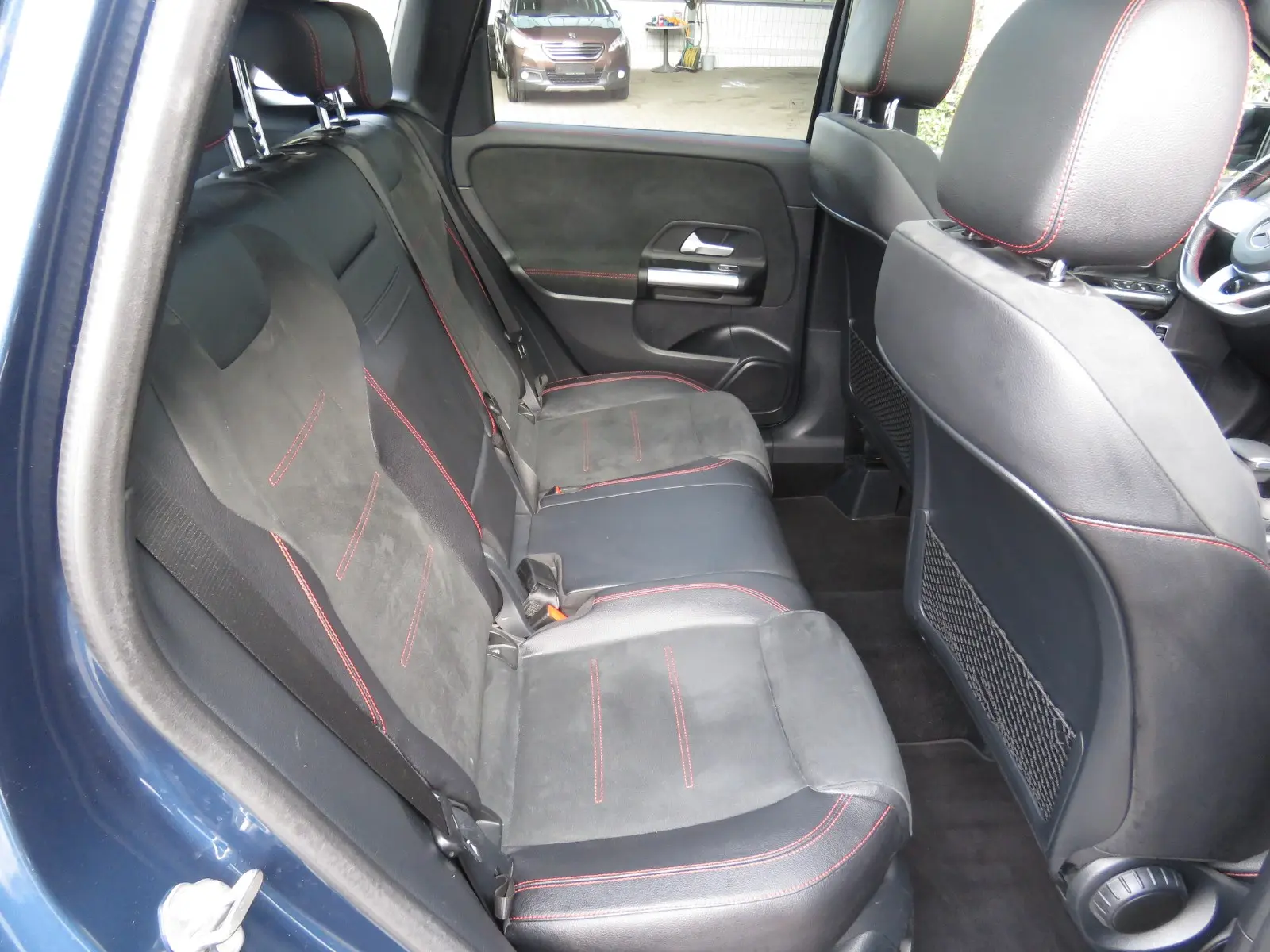 Mercedes-Benz B-Class / AMG Line / I-HAND, миниатюра 17