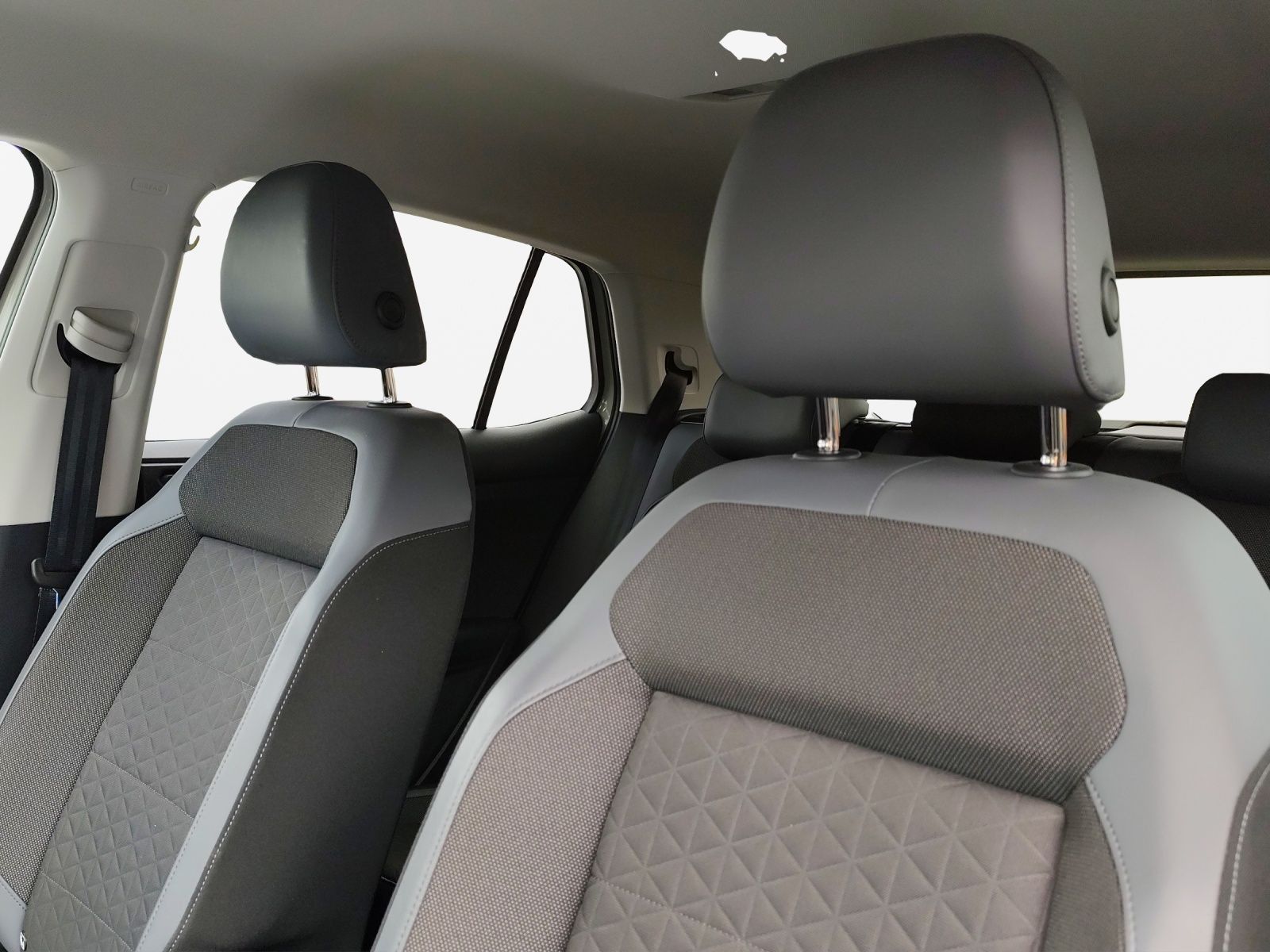 Volkswagen T-Cross - Bild 13