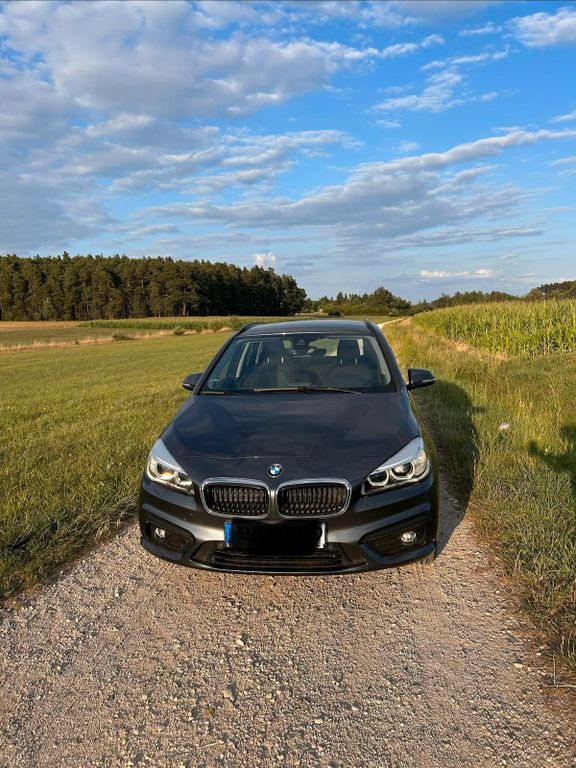Image of BMW 218