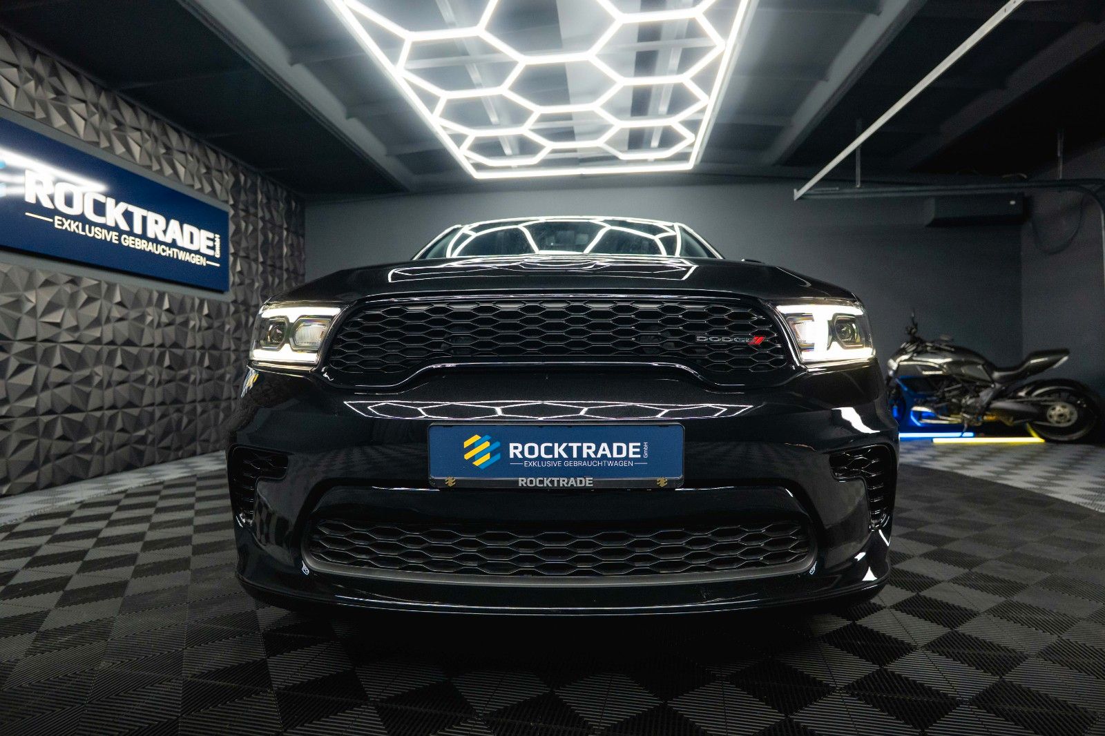 Fahrzeugabbildung Dodge Durango 3.6 V6 GT 4x4 SRT Night-Paket Modell 22