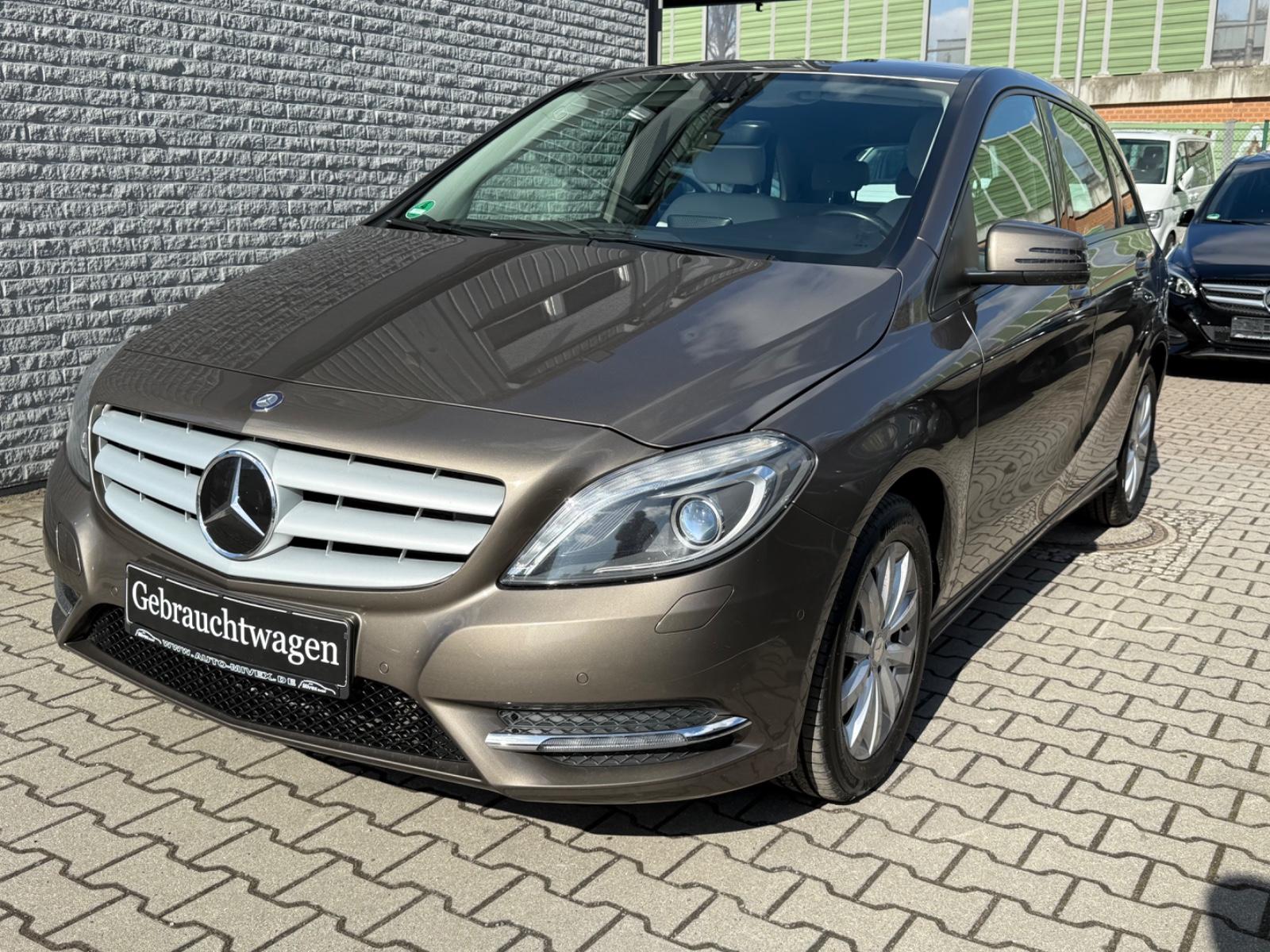 Mercedes-Benz B 220 CDI / d Aut. Xenon KAMERA NAVI 1.HAND