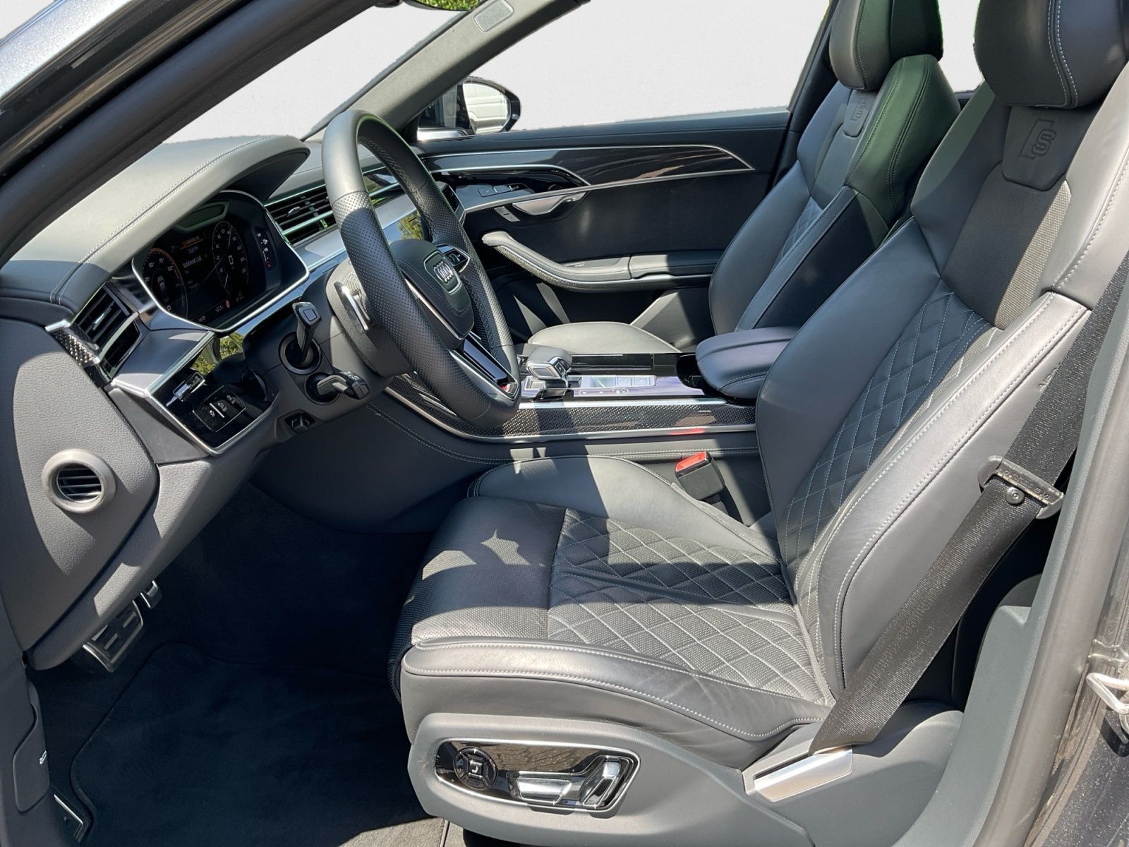 Audi A8 - Bild 9