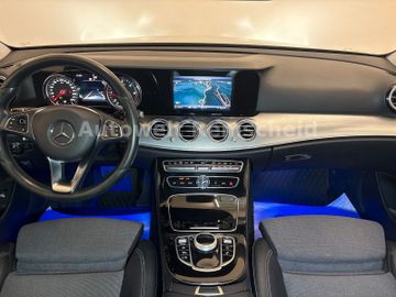 Mercedes E 220 - 11