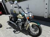 Honda VT750C2
