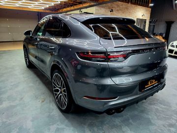 Porsche Cayenne - 2