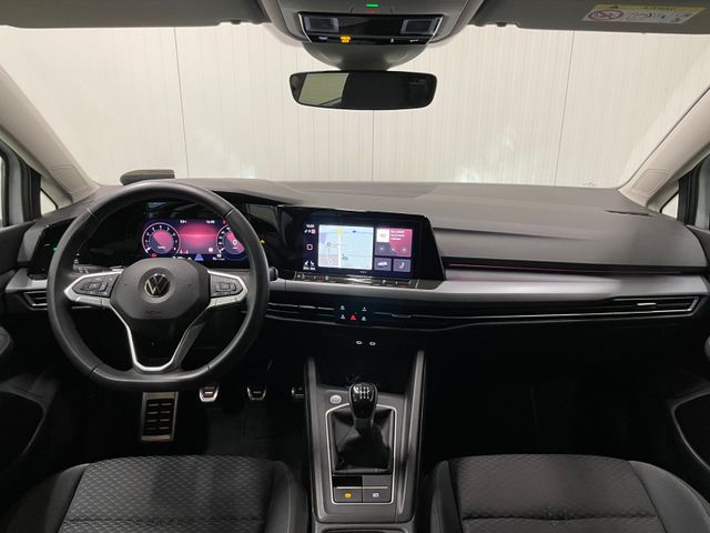 Golf VIII Active 1.5 TSI NAVI LED SHZ PDC