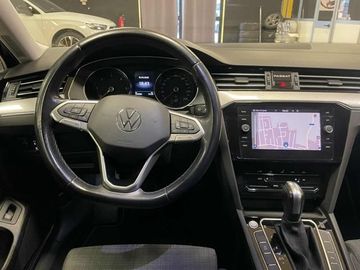 Volkswagen Passat - 4