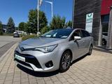 Toyota Avensis Touring Sports Executive Leder Panorama - Toyota Avensis mit Diesel-Antrieb: Kombi