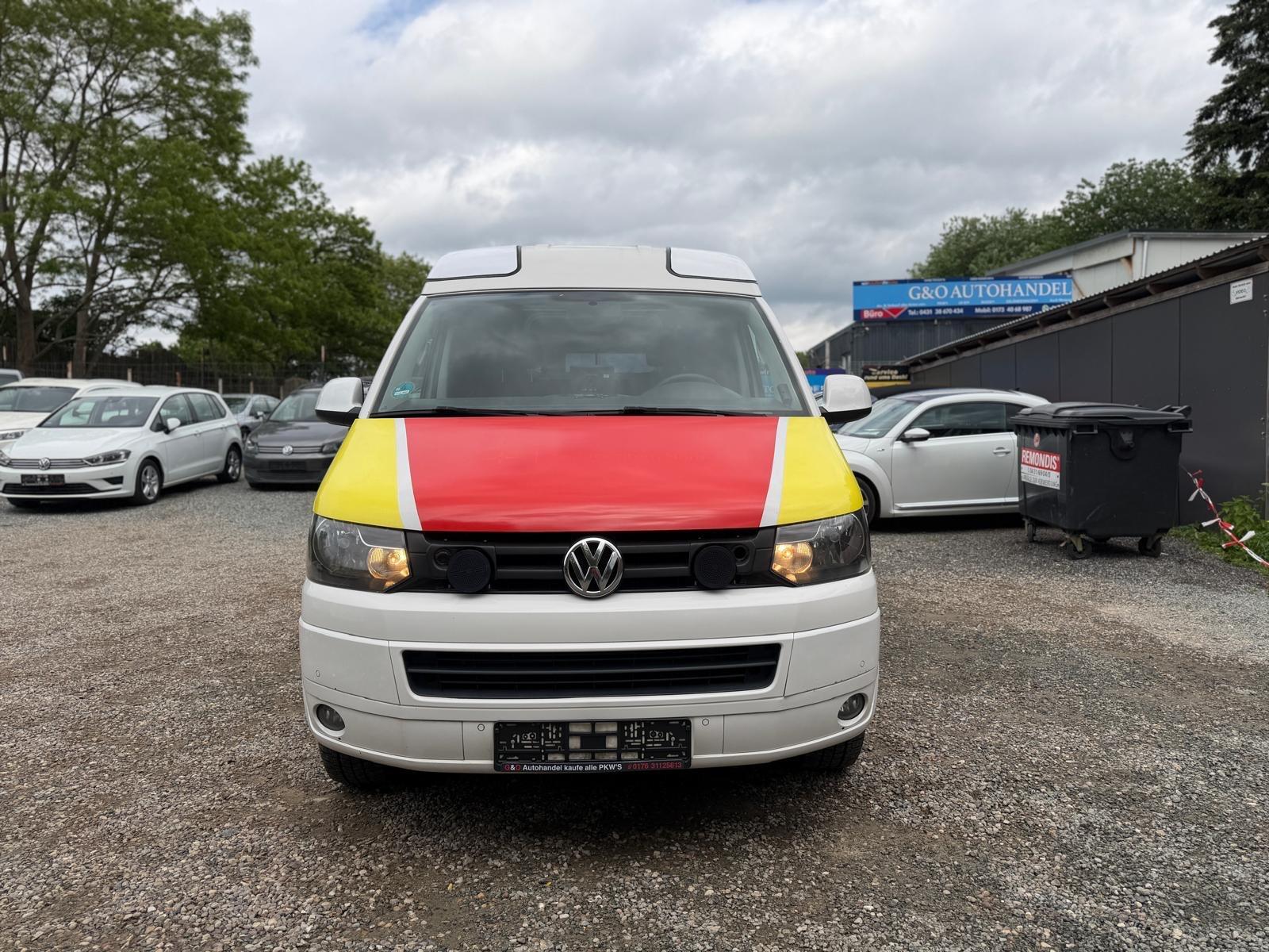 Volkswagen T5 Transporter Kasten-Kombi-Krankenwagen