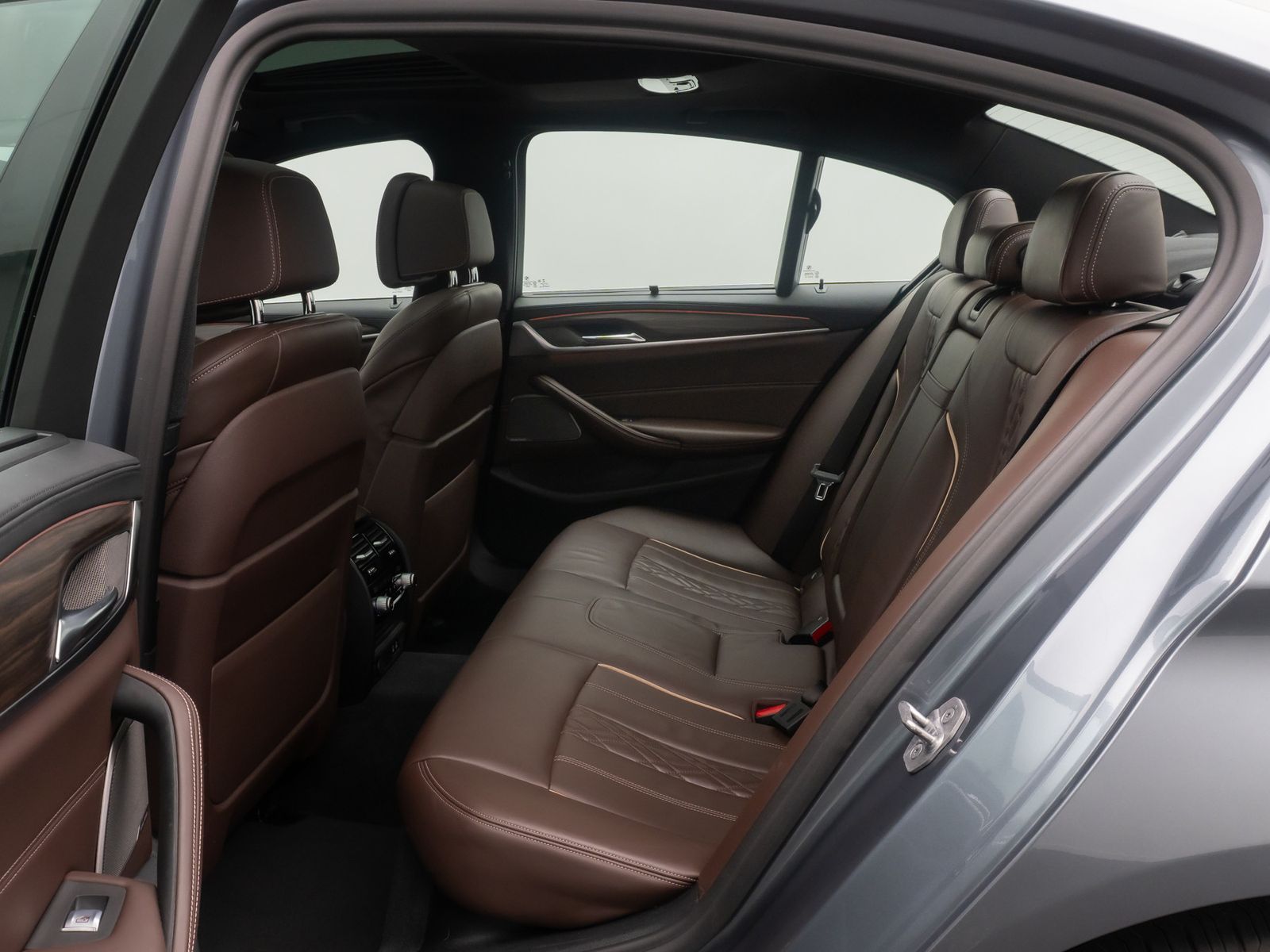 Fahrzeugabbildung BMW 530e Luxury Line ACC 360&deg; DAB Alarm Individual