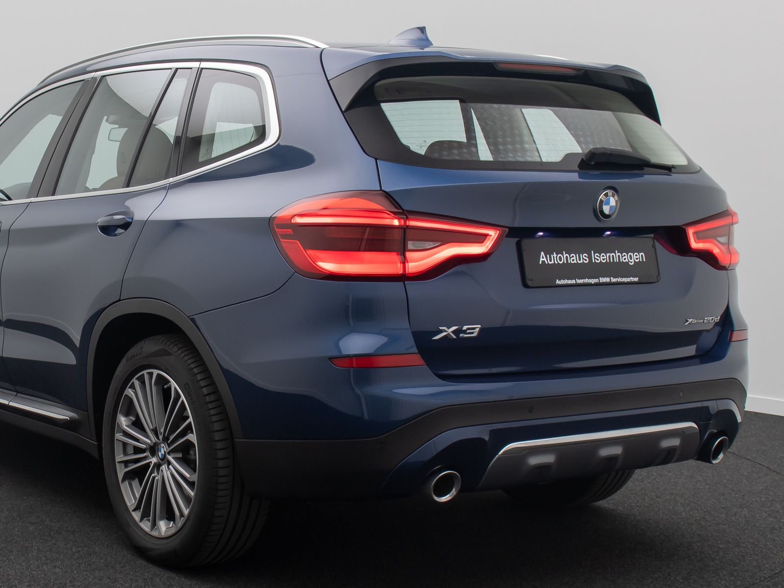 Fahrzeugabbildung BMW X3 xD20d LuxuryLine Alarm DAB Sport Leder 19Zoll