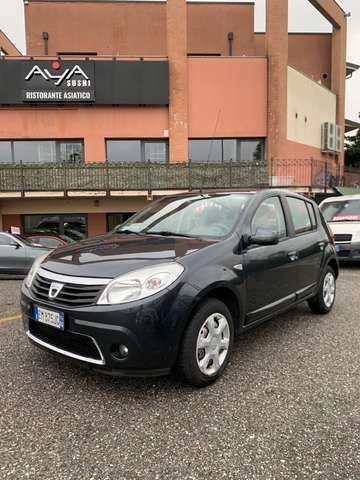 Dacia Sandero 1.2 16v Embleme (blackline) Gpl