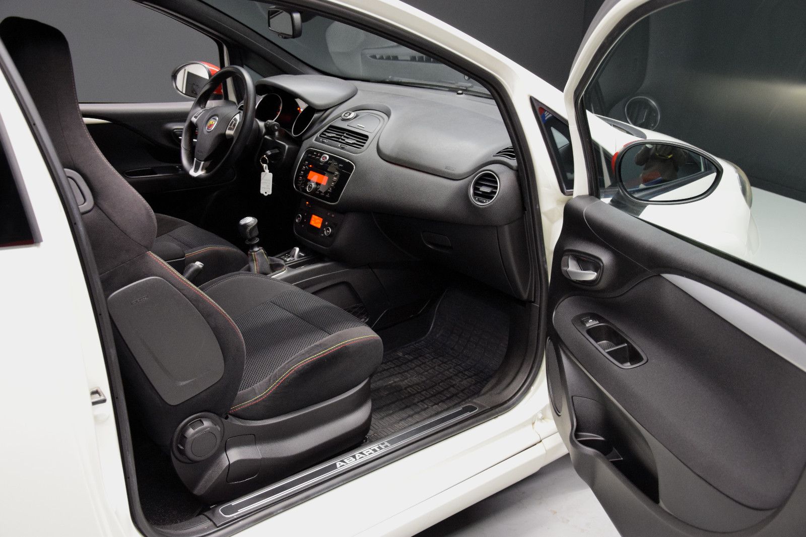 Fahrzeugabbildung Abarth Punto Evo ESTETICO  -  1. Hand & FIAT Scheckheft