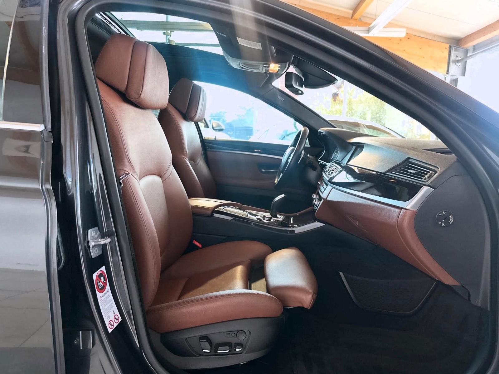 BMW 530i 3.0 272ch PACK M INDIVIDUAL - TOIT PANORAMIQUE - CUIR - HUD - ACC - VISION NOCTURNE