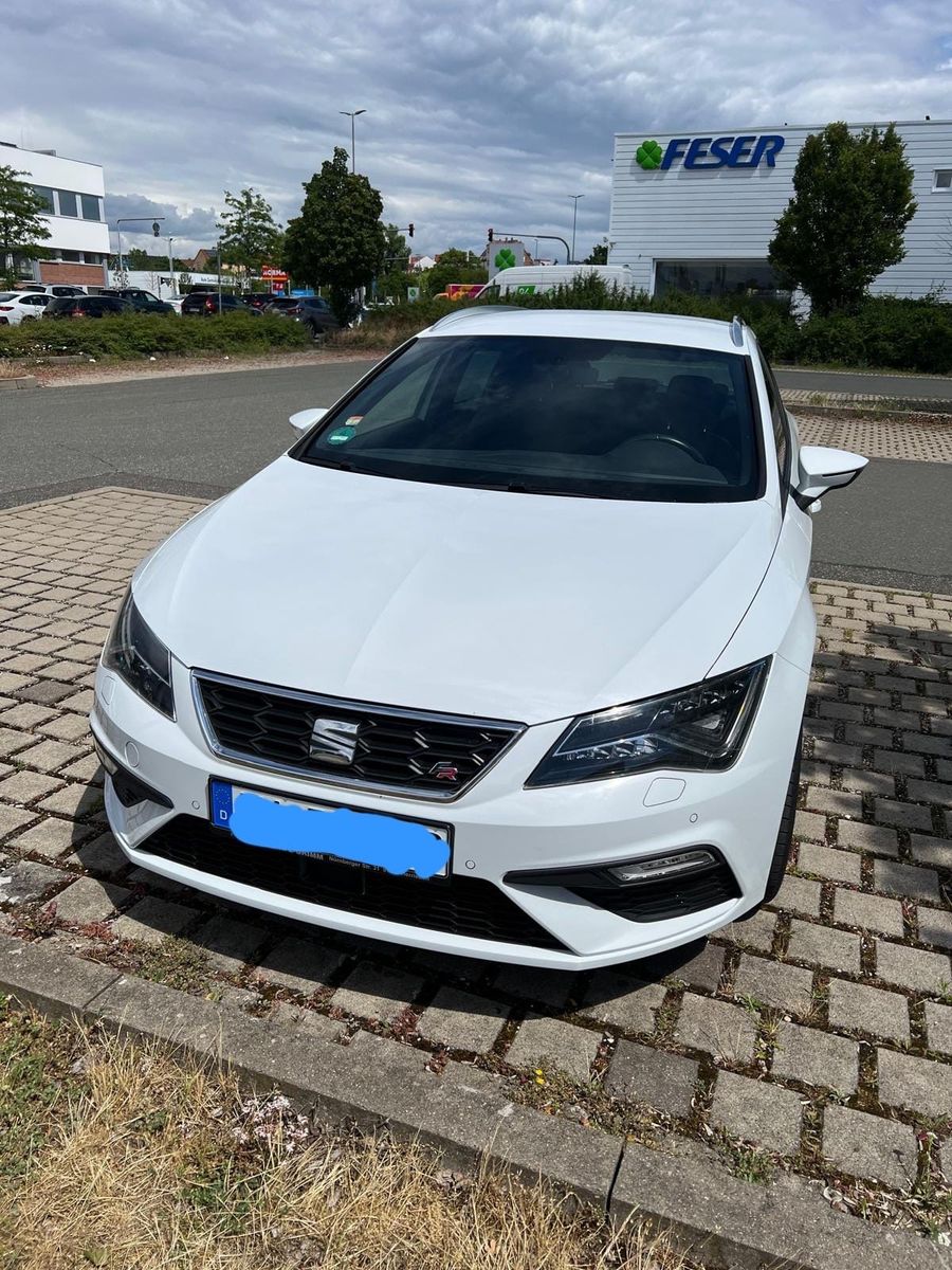 SEAT Leon ST 1.8 TSI 132kW Start&amp;Stop FR FR