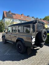 Land Rover Defender 110 Td4 Rough Edition  - Land Rover Defender: Rough
