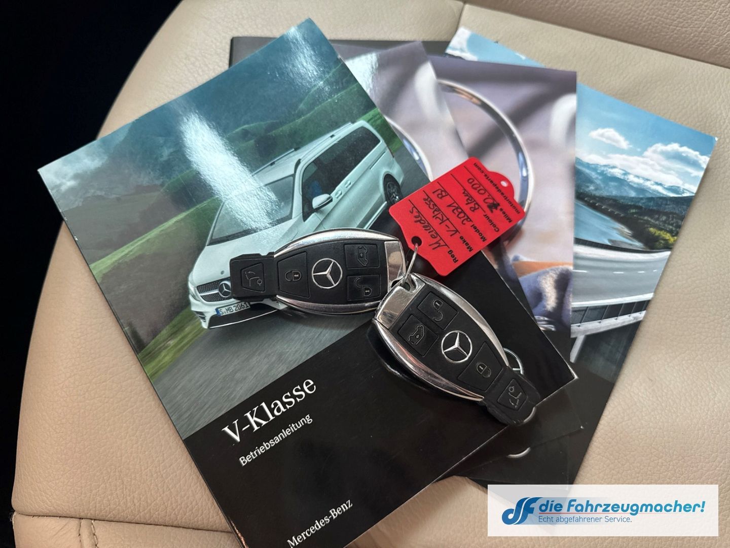 Fahrzeugabbildung Mercedes-Benz V 220 -klasse AVANTGARDE EDITION 4MATIC lang Led