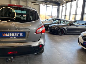 Nissan Qashqai+2 4x4 *7SITZE*PANO*360 KAMERA*XENON*