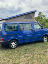 Volkswagen T4 Multivan - blaue Volkswagen T4 Multivan