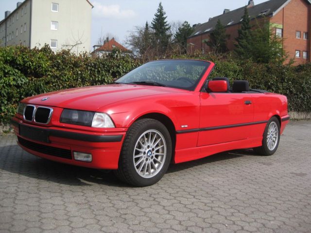 BMW 318i Cabrio Rot E36