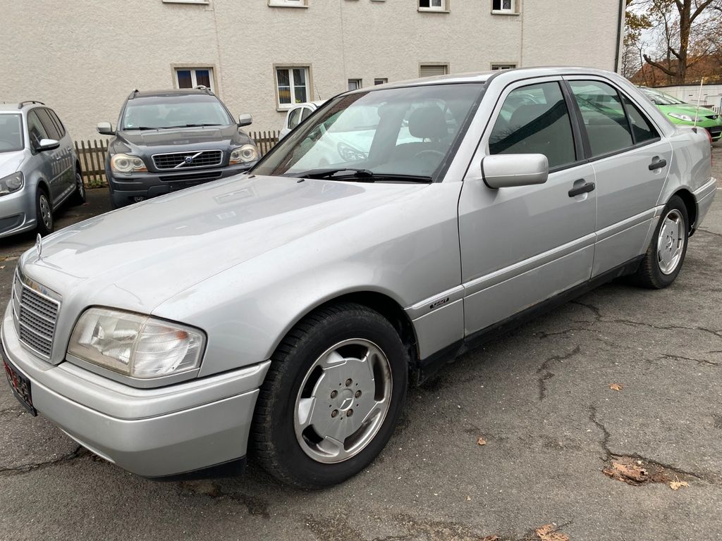 Angebot ansehen Mercedes-Benz C 180